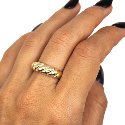 Croissant Ring, detail view